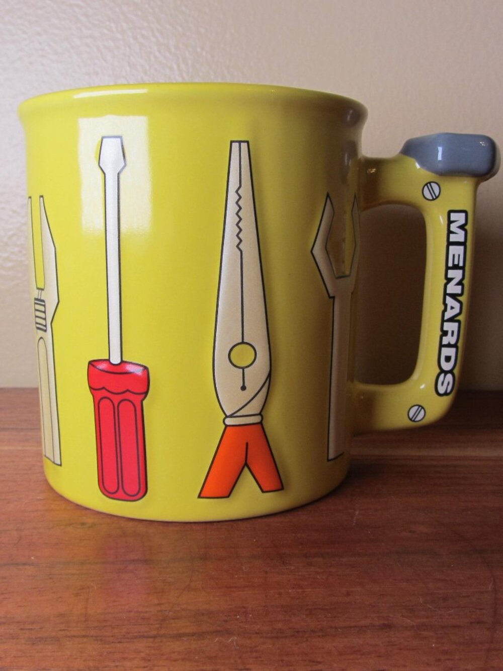 16 oz yellow menards tool mug 2024 (W6546)